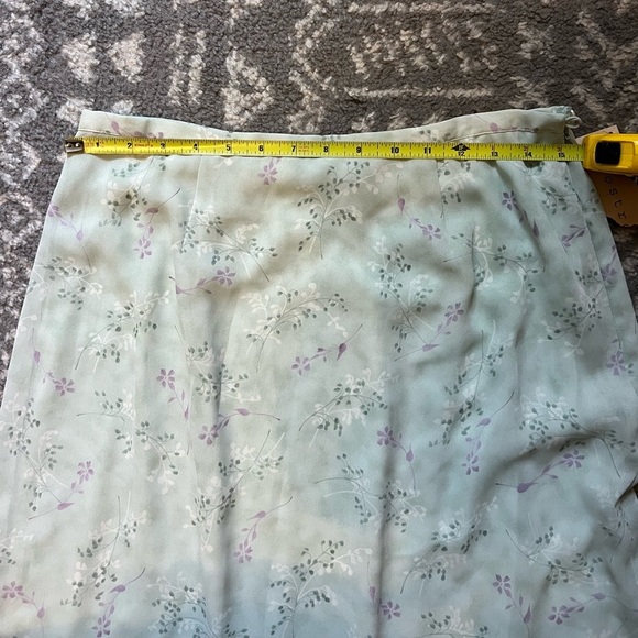 NWT Apostrophe brand Floral Mint Green/purple flowers Skirt size 12 (K118) - Picture 3 of 6